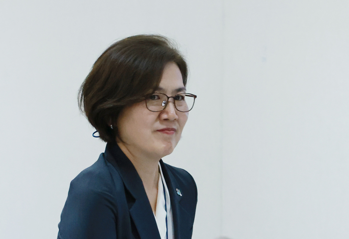 국무회의 배석하는 오현주 안보3차장     (서울=연합뉴스) 홍해인 기자 = 오현주 국가안보실 안보3차장이 1일 서울 용산 대통령실 청사에서 열린 국무회의에 배석하고 있다. 2025.7.1     hihong@yna.co.kr (끝)