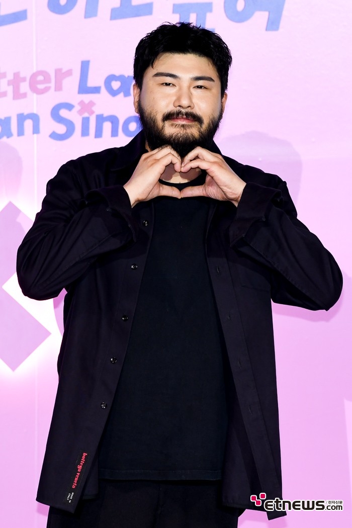 [ET포토] 카더가든, '깔끔한 수염 정리~부지런함 인증'