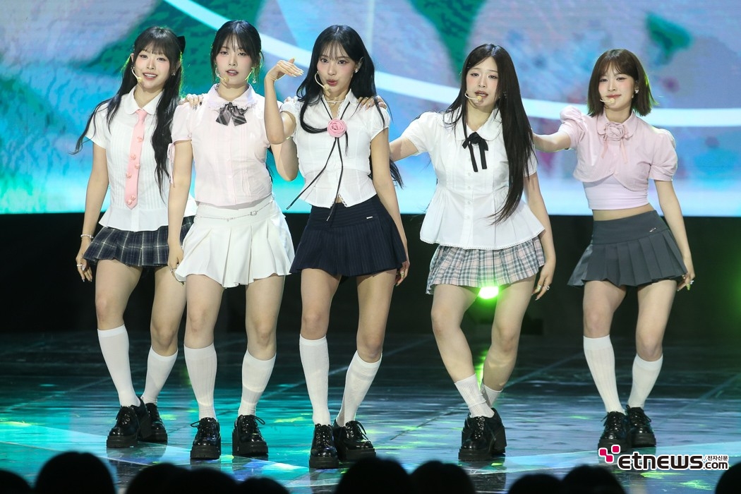 [ET포토] 리센느, '모두 함께 춤을~"