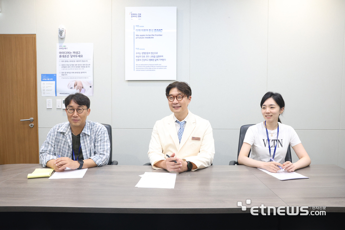 아스리젠 주요 경영진. 왼쪽부터 최성오 CTO, 왕준호 삼성서울병원 정형외과장, 서지윤 CSO