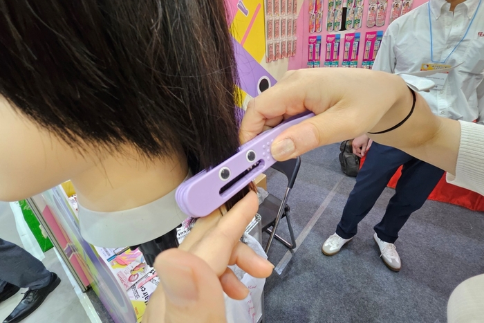 [유교전-베이비페어] Feather Safety Razor, 미용 가위 '헤어컷 몬스터 시리즈' 소개