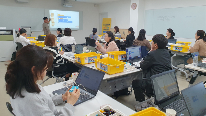 지난해 SW 교육 전문강사 양성 과정 교육 모습.