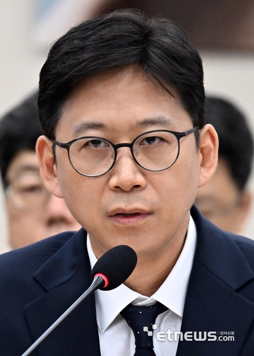 [포토] 답변하는 배경훈 과기장관 후보자