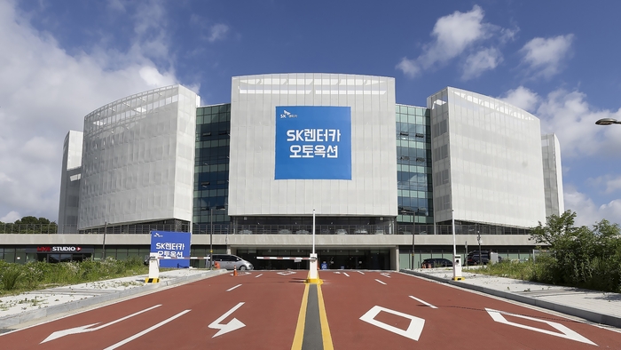 SK렌터카 오토옥션은 충남 천안에 3000대 규모의 주차가 가능한 중고차경매장을 열었다.