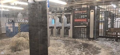 미국 뉴욕 지하철 침수