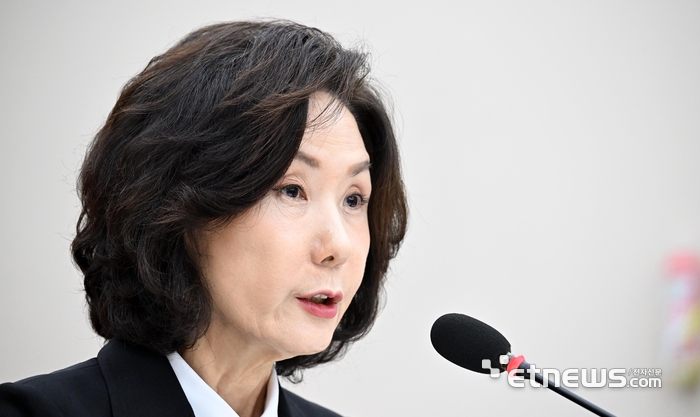 [포토] 인사청문회 답변하는 이진숙