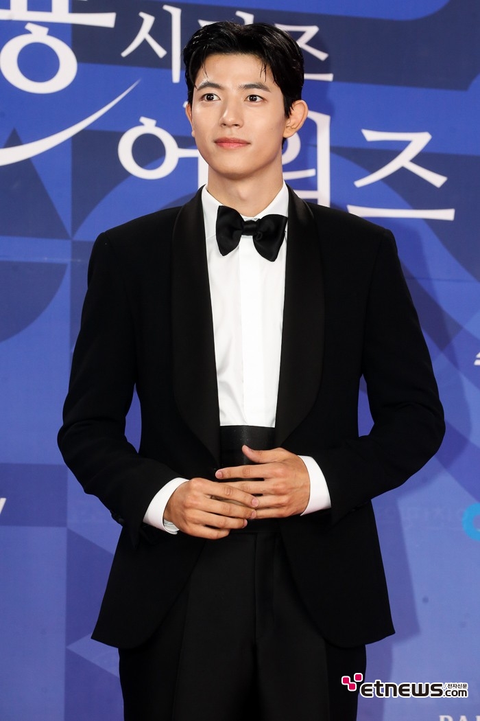 [ET포토] 로몬, '조각 미남의 정석'