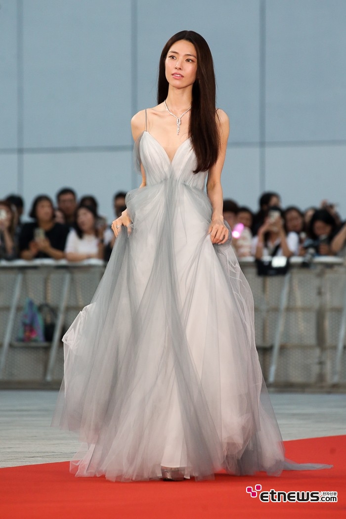 [ET포토] 하영, '급이 다른 여신미'