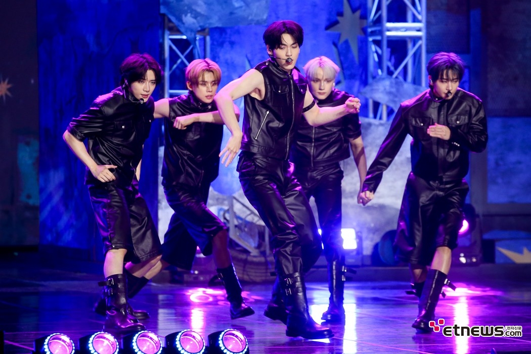 [ET포토] TXT, '이지 리스닝으로 즐기기 좋은 곡'
