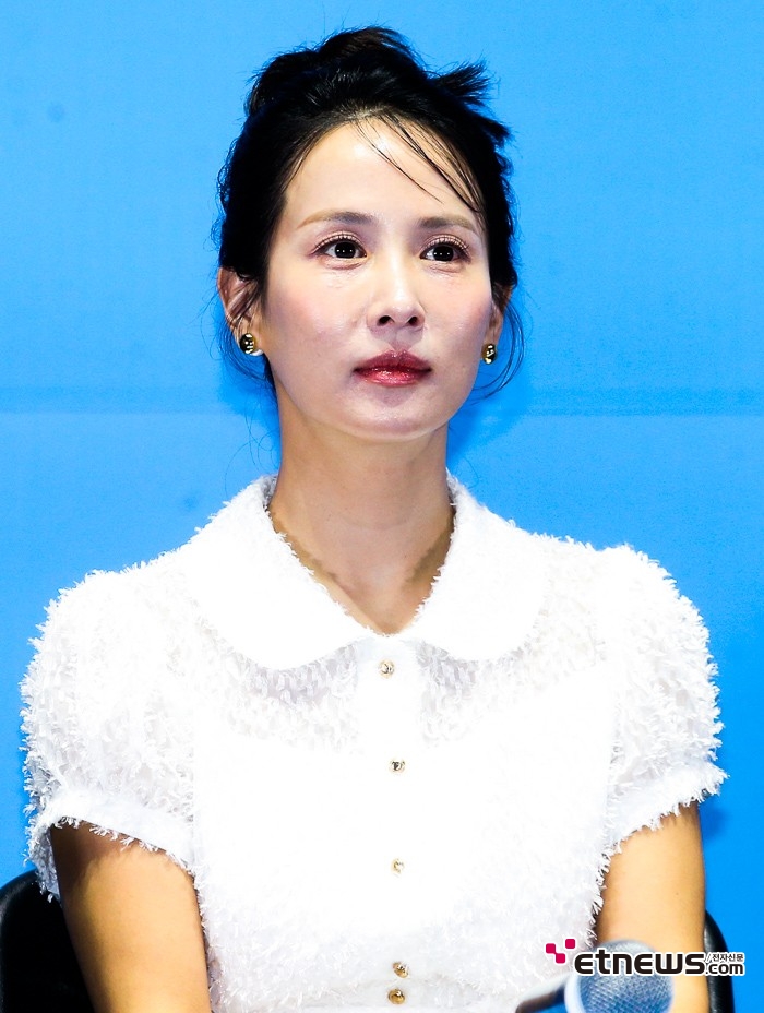 [ET포토] 조여정, '새하얀 비주얼'