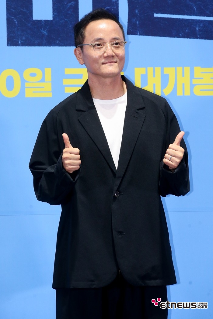 [ET포토] 필감성, '흥행 대박을 기원하며'