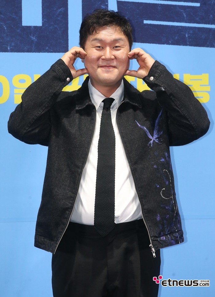 [ET포토] 윤경호, '아직 할말이 많은데'