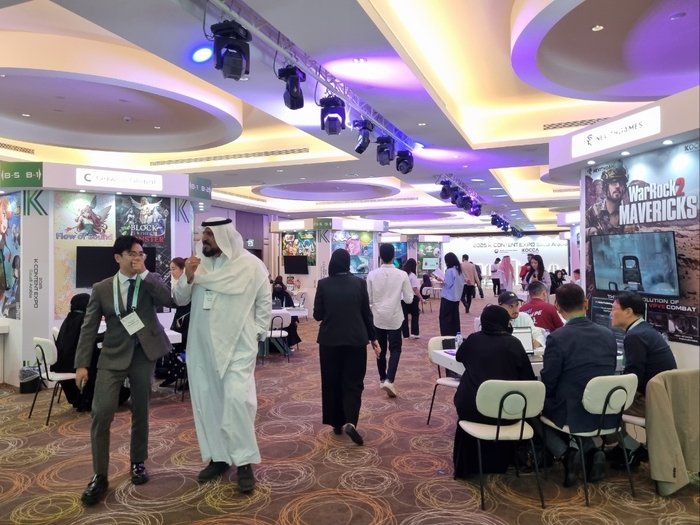 콘진원은 지난 7월 22일부터 24일까지 사흘간 사우디아라비아 리야드의 '래디슨 블루 호텔 & 컨벤션센터 리야드 민할'에서 '2025 K-콘텐츠 엑스포 in 사우디아라비아'를 성공적으로 개최했다. (상담회장 현장 사진)