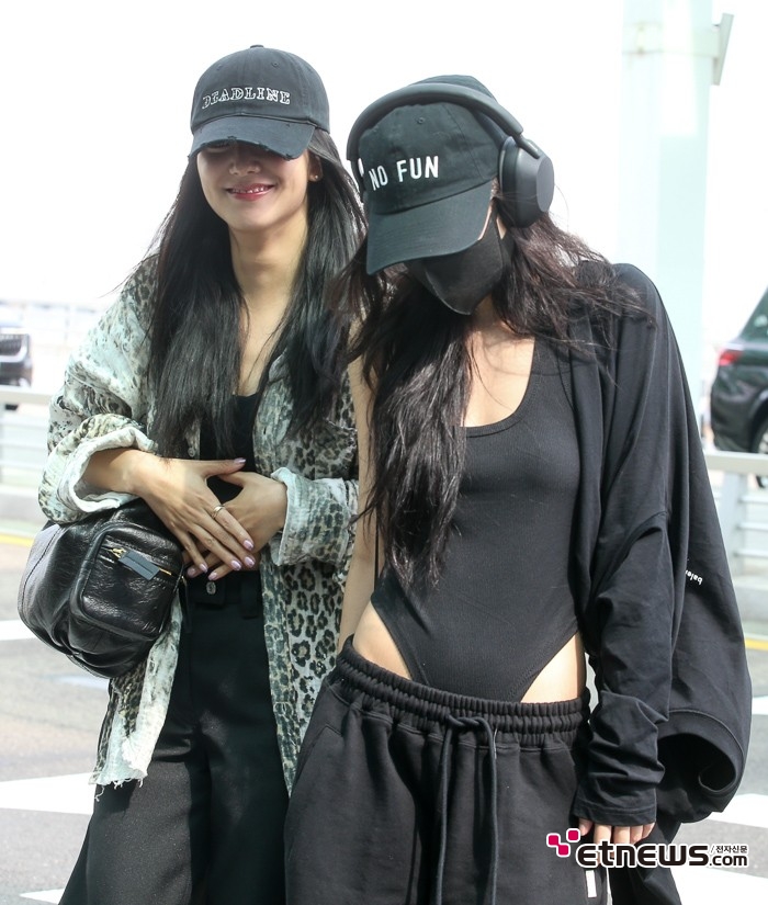 [ET포토] 블랙핑크 제니, '같은 여름 다른 분위기'