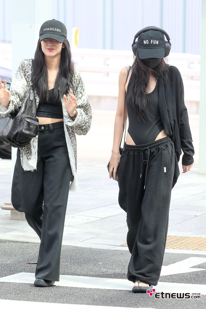 [ET포토] 블랙핑크 지수-제니, '유럽 월드투어는 파리에서 시작'