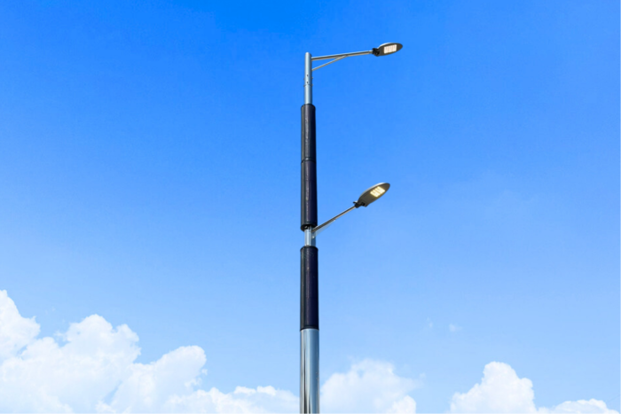 트레시스의 지주 일체형 태양광 가로등.