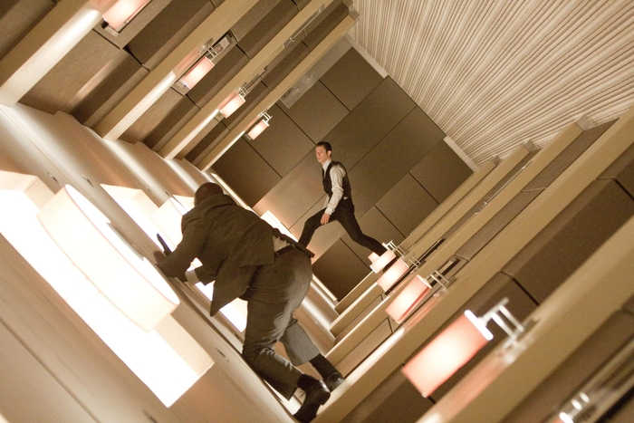 영화 인셉션의 한 장면 / Stephen Vaughan - (C) 2010 Warner Bros. Entertainment, Inc.