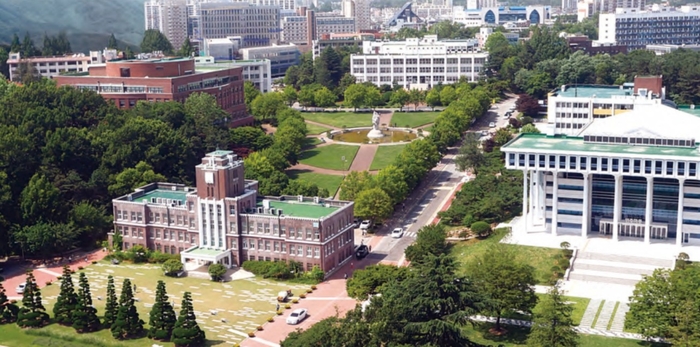 전남대학교.