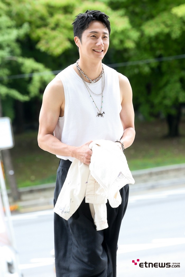 [ET포토] 정일우, '꾸준한 운동의 결과'