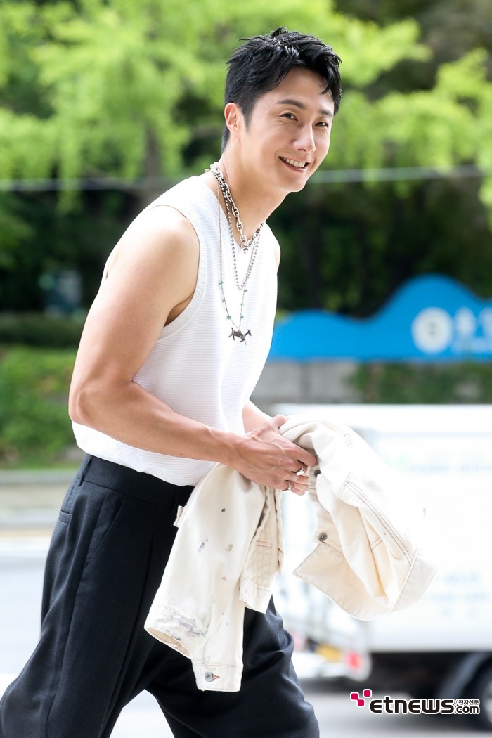 [ET포토] 정일우, '남성미 발산'