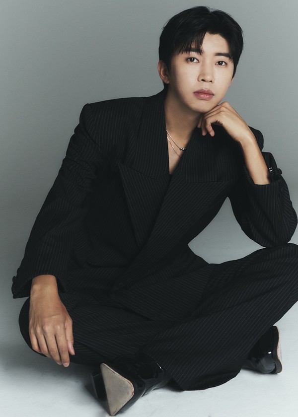 '뭉찬4' 임영웅, 1년 만에 재출격…안정환과 리벤지 매치