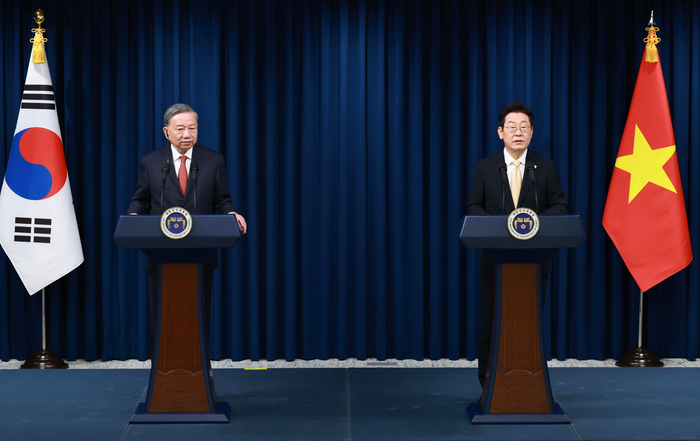 [포토] 이재명 대통령, 한·베트남 공동언론발표 발언