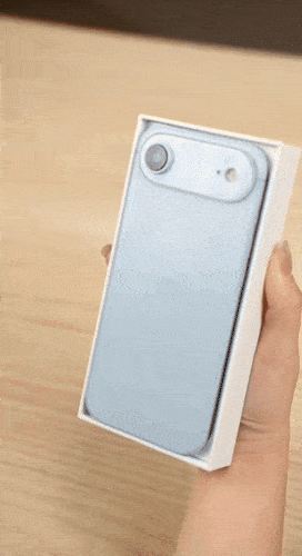 스카이 블루 색상의 아이폰17 에어 더미 모델 영상. 사진=마진부 엑스