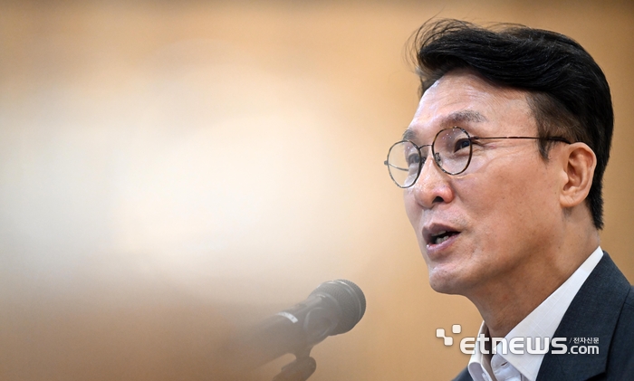 김민석 총리 “이제는 친성장…내란 극복·민생 살리기가 지지율 회복 왕도”