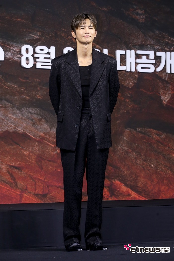 [ET포토] 서인국, '뒷짐지고 폼나게'