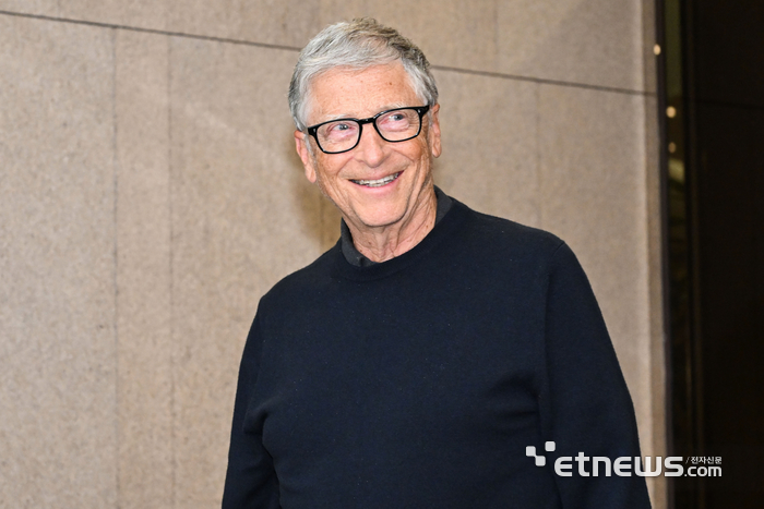 [포토] 빌 게이츠, 미소 지으며 입국