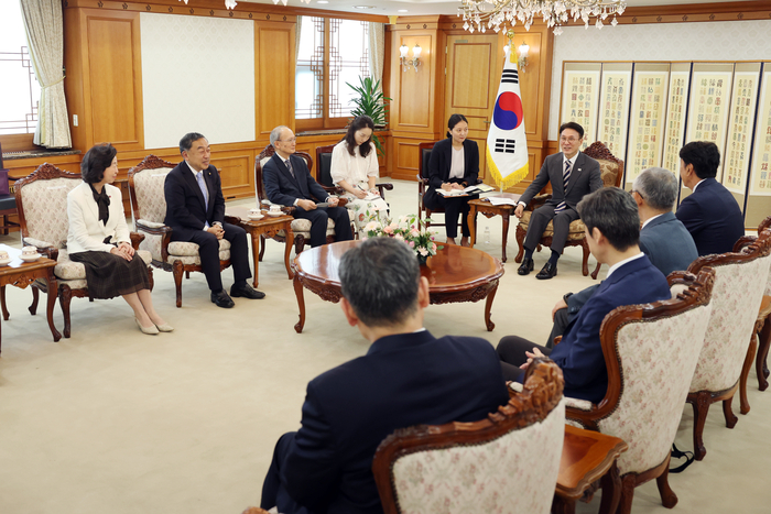 金 총리 “韓日 미래지향적 관계…대통령 방일도 같은 맥락”