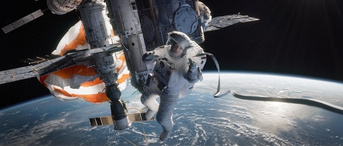 그래비티(Gravity, 2013) 중 한 장면 / Warner Bros. Picture - (C) 2013 Warner Bros. Entertainment Inc.