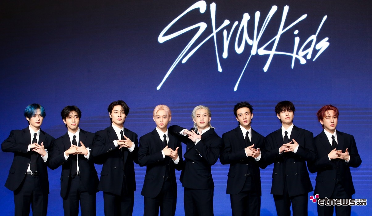 [ET포토] 스트레이키즈, '전세계 스타디움 투어를 마치고'