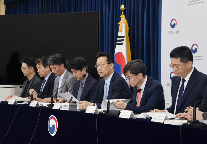 [새정부 경제성장전략] 2030년 GPU 5만장 확보…데이터센터 전력 규제 완화