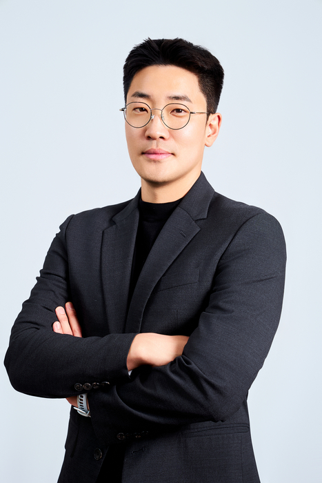 [人사이트] 최인현 로보터블 대표 “사람과 합 맞추는 로봇 대중화 선봉에 설 것”