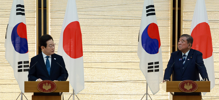 이재명 대통령, 한일 정상 공동 언론 발표 발언
     (도쿄=연합뉴스) 홍해인 기자 = 이재명 대통령이 23일 일본 도쿄 총리 관저에서 열린 한일 정상 공동 언론 발표에서 발언하고 있다. 2025.8.23
     hihong@yna.co.kr
 (끝)