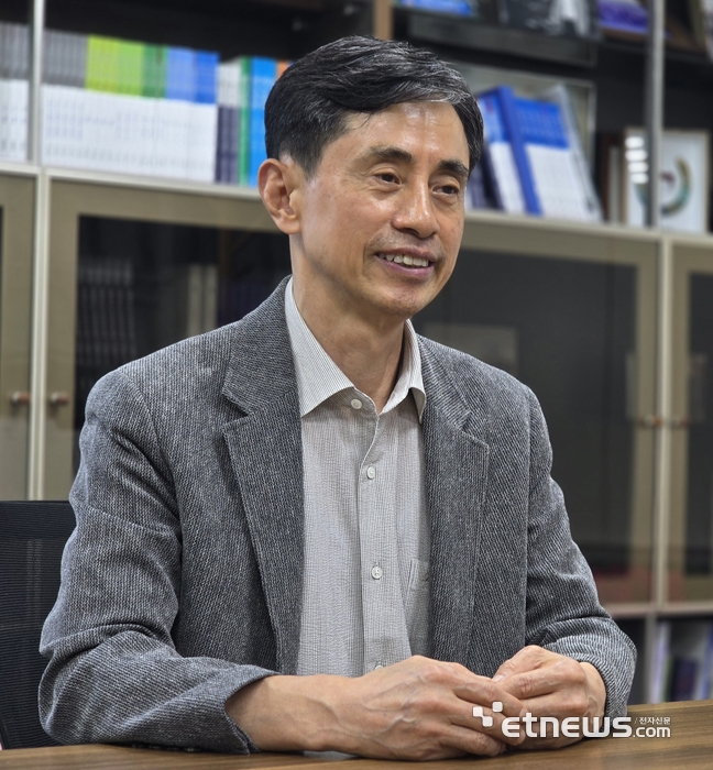 [인터뷰] 조풍연 한국SW/ICT총연합회장 “ASx 시대 공공 시장 확대 및 가치보장 생태계 선진화가 관건”