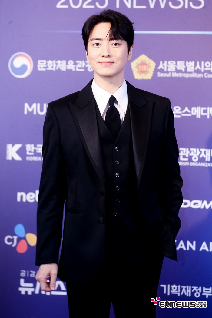 [ET포토] 이준혁, '비현실적인 젠틀맨'