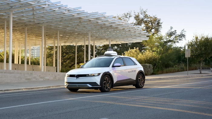 에이브이라이드 자율주행 기술이 장착된 현대차 아이오닉 5.