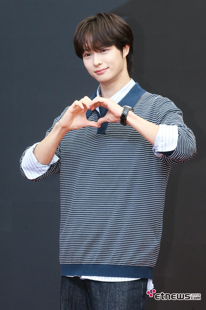 [ET포토] 유어즈(YUHZ) 효, '청순한 비주얼'