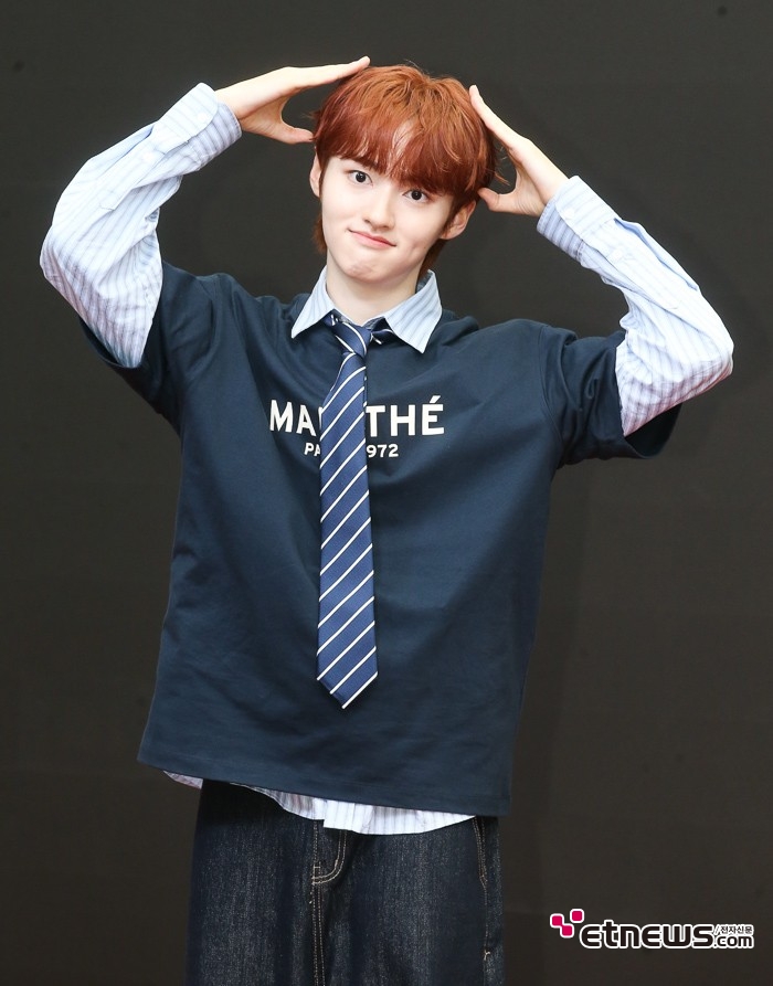 [ET포토] 유어즈(YUHZ) 강준성, '작은 얼굴에 꽉찬 귀여움'