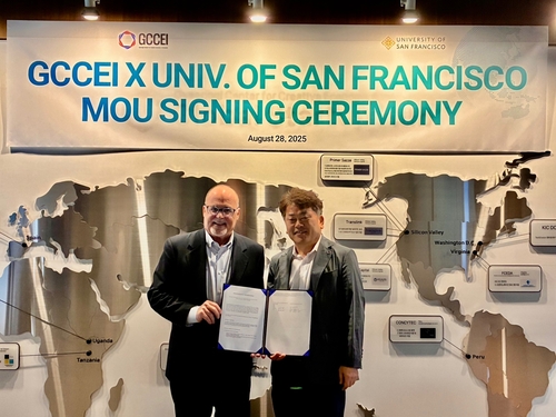 경기창조경제혁신센터가 미국 샌프란시스코대학교(USF)와 한미 스타트업 간 상호 진출 지원을 위한 업무협약을 체결했다.