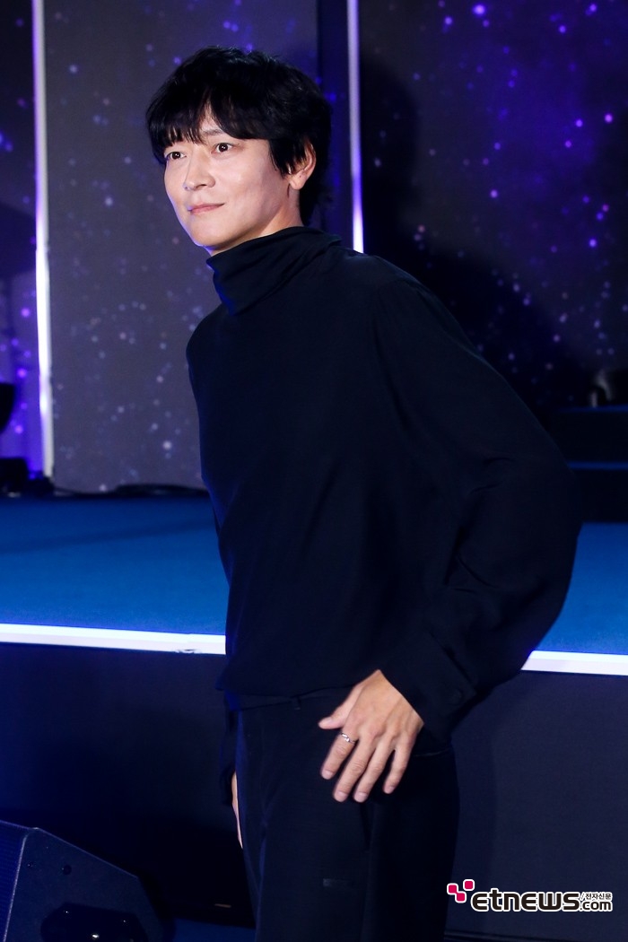 [ET포토] 강동원, '20년만에 영화 아닌 드라마 출연'