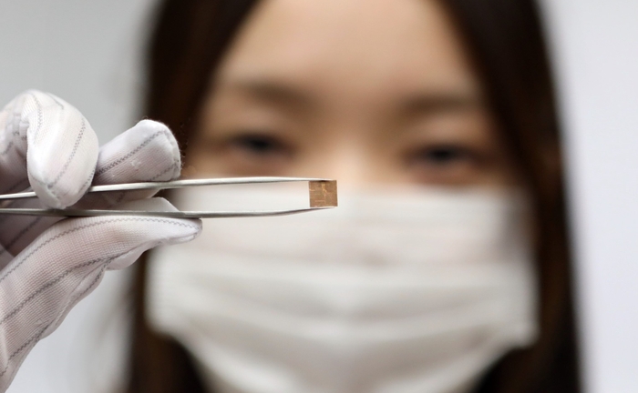 코퍼 포스트 기술을 적용한 LG이노텍 RF-SiP 기판