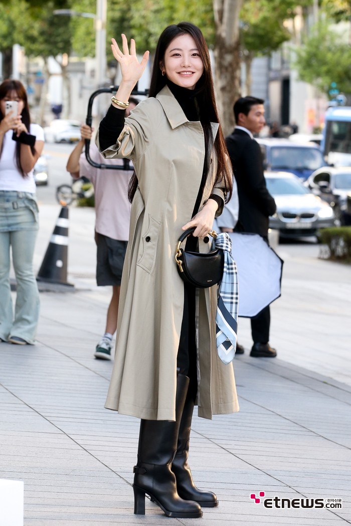 [ET포토] 신예은, '상냥한 인사'