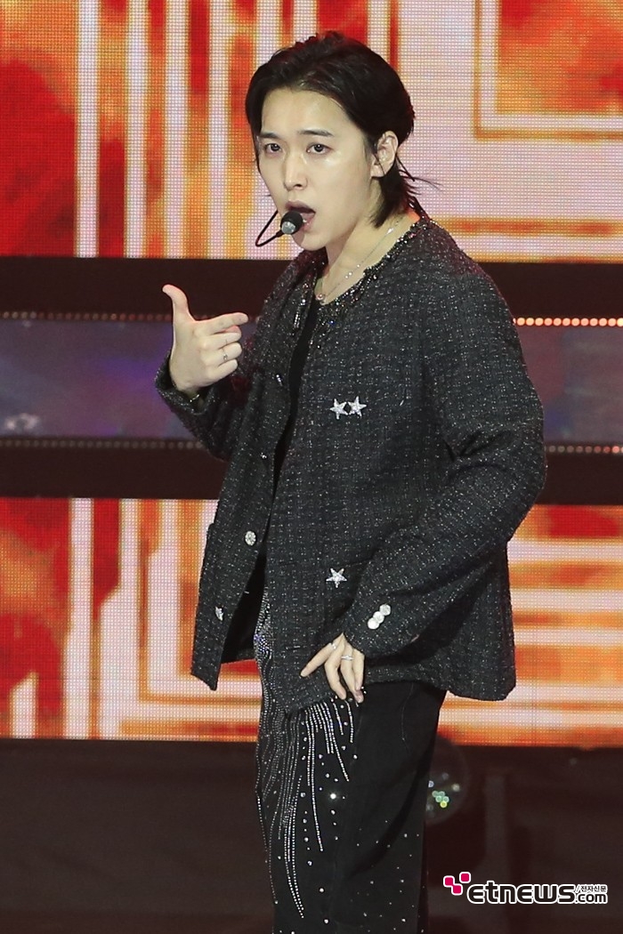 [ET포토] 성민, '자아도취'