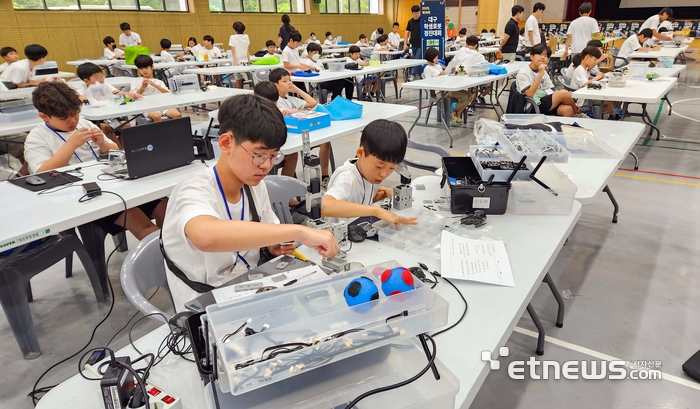 영진전문대학교에서 열린 '제16회 2025 대구학생로봇경진대회' 현장 모습