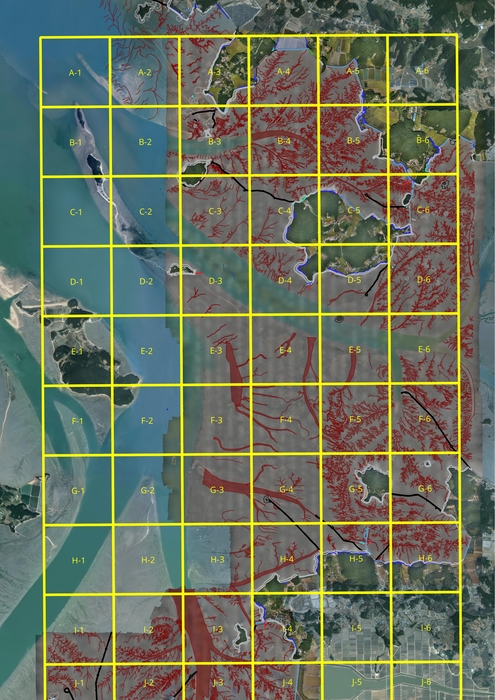 충남도는 해양경찰과 협업해 별도 번호를 부여한 '격자형 해양 디지털 안전지도'를 만들어 해안 사고시 격자 번호로 신고자 위치를 신속하게 파악해 안전사고에 대응한다.