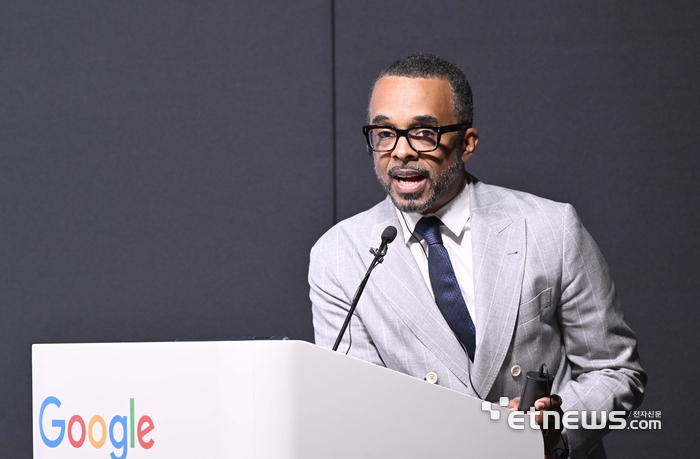 [포토] 크리스 터너 구글 부사장 설명
