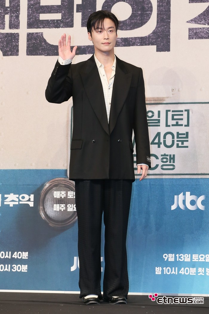 [ET포토] 허남준, '레트로한 셋업 패션'